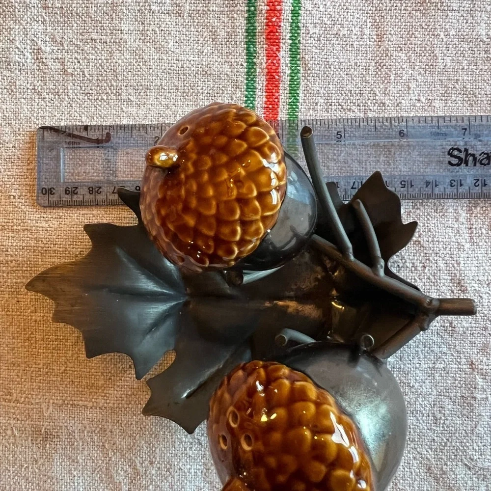 Pottery Barn Acorn Salt and Pepper Shakers - Brown and Black​​